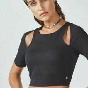 LIKE NEW! Fabletics crop Black Women's Top